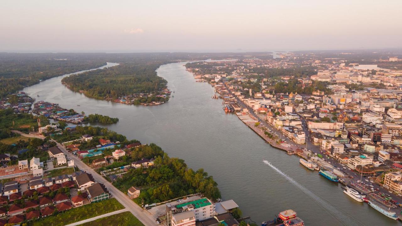 Sleepbox Hostel Suratthani Surat Thani Exteriér fotografie